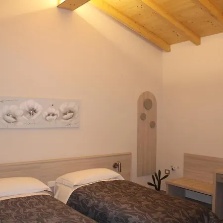 Ravaglia Grande Castel Guelfo Di Bologna