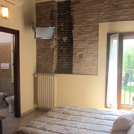 Ravaglia Grande Castel Guelfo Di Bologna