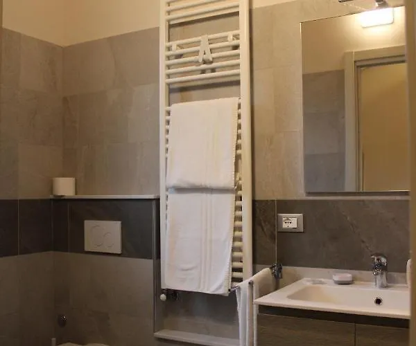 Ravaglia Grande Castel Guelfo Di Bologna