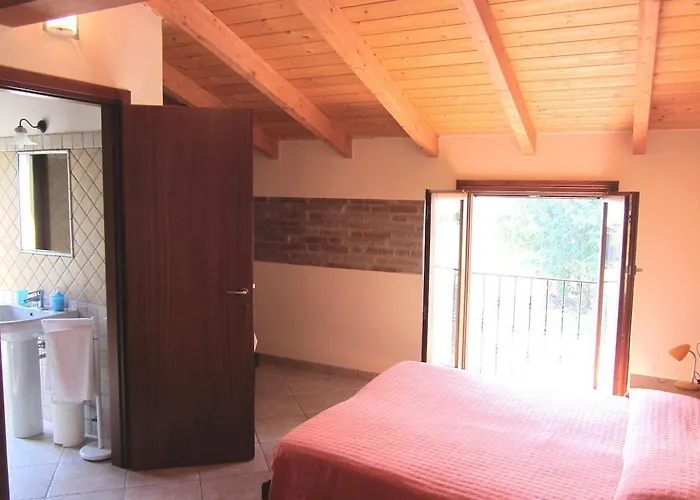 Ravaglia Grande * Castel Guelfo Di Bologna