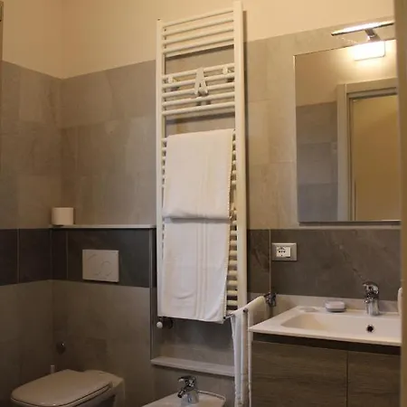 Ravaglia Grande Castel Guelfo Di Bologna